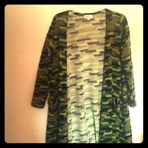 Camp lularoe Sarah size medium